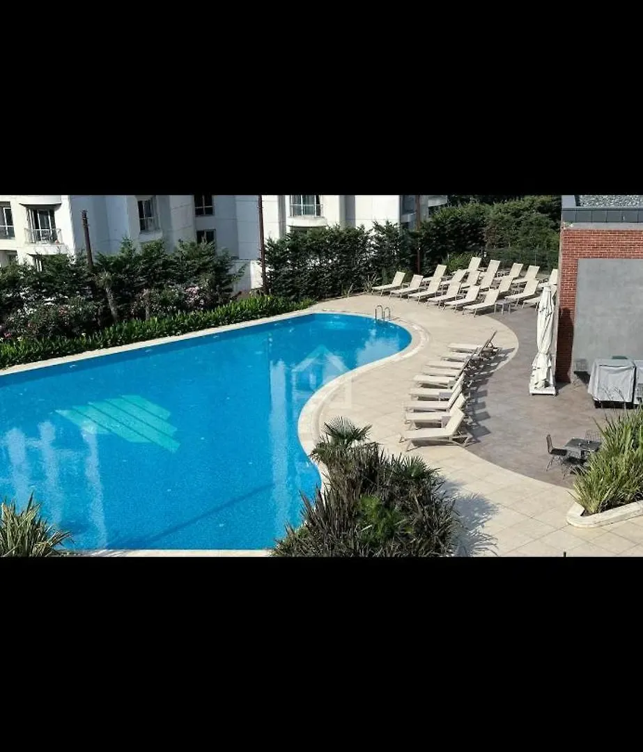 Live Lavishly Balcony 30 Plus Floor Provincia di Provincia di Istanbul 0*,  Turchia